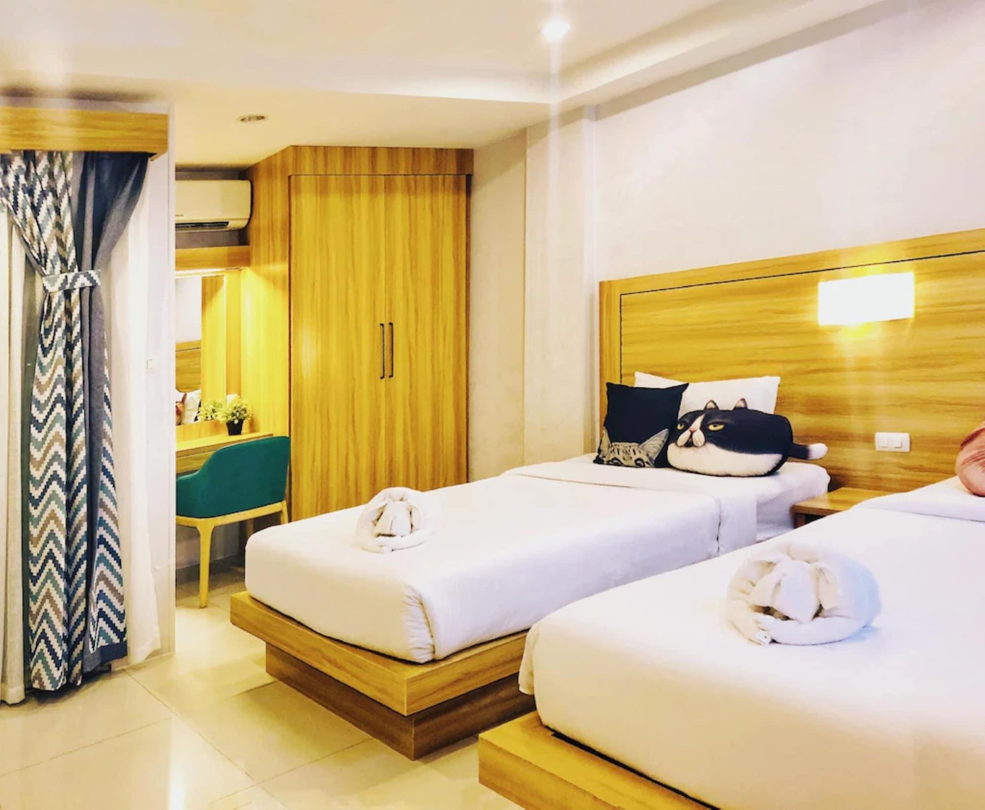 Cat Story Hotel Patong Exterior foto