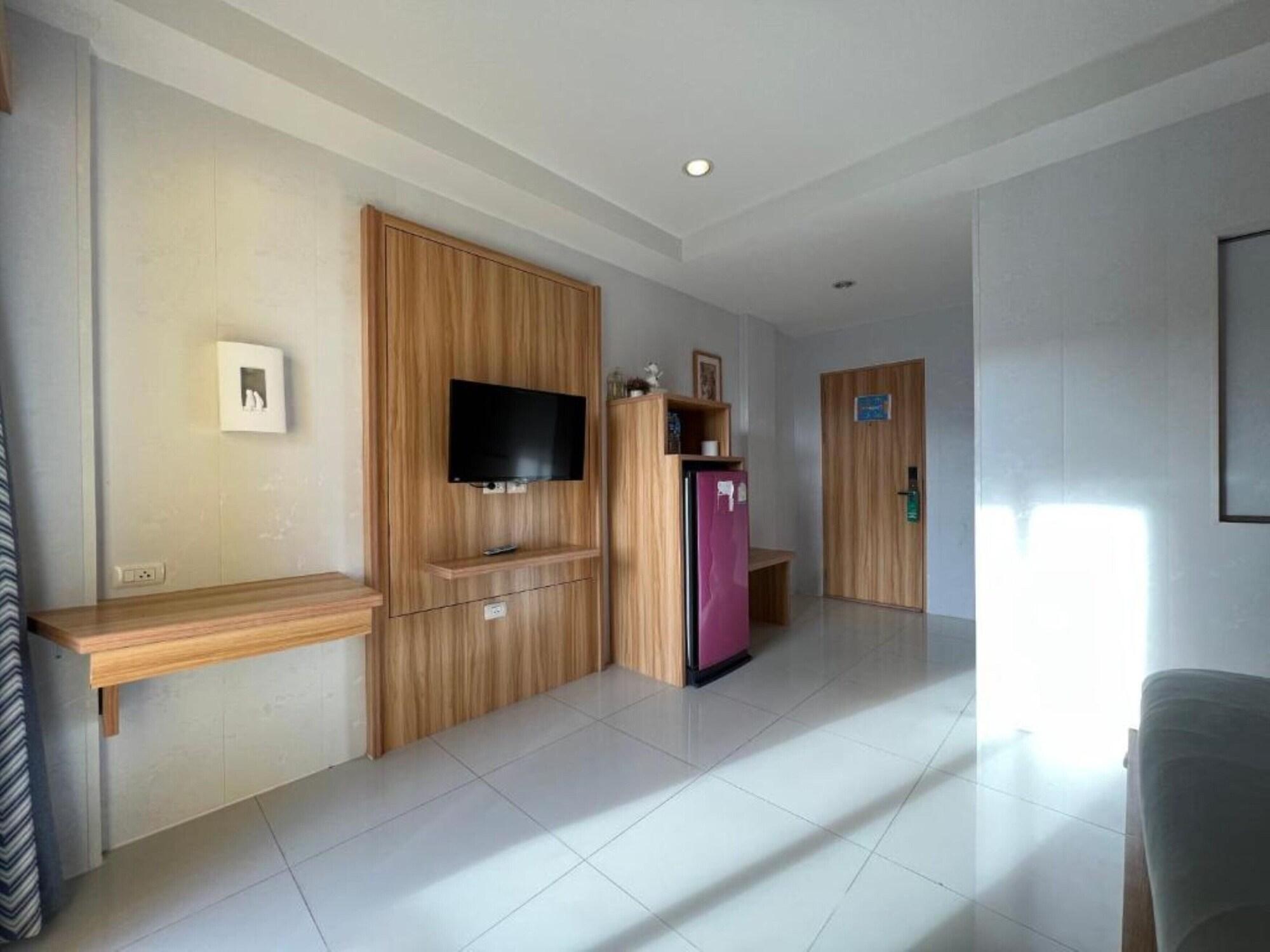 Cat Story Hotel Patong Exterior foto