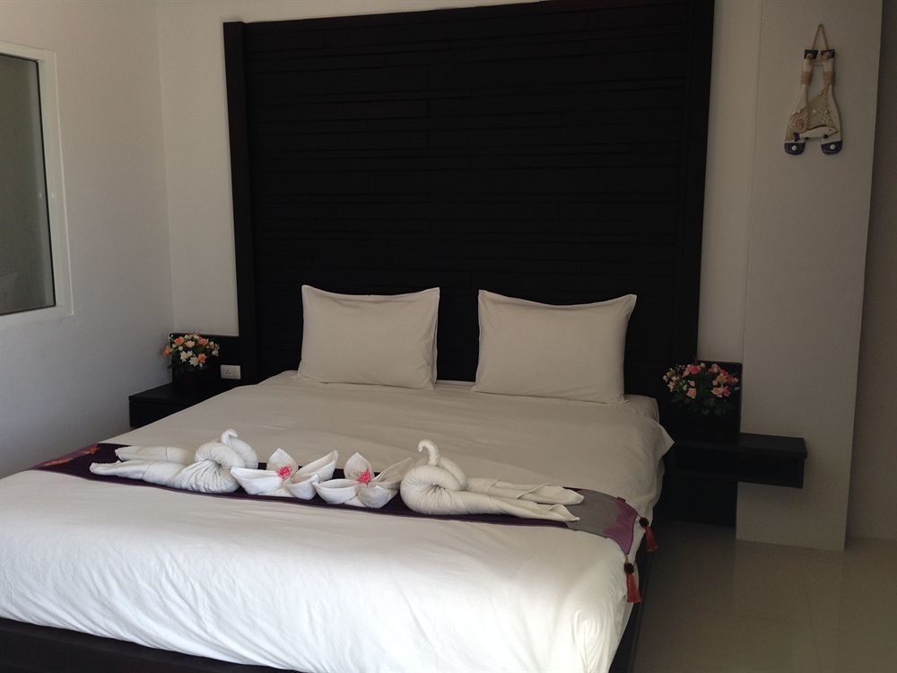 Cat Story Hotel Patong Exterior foto