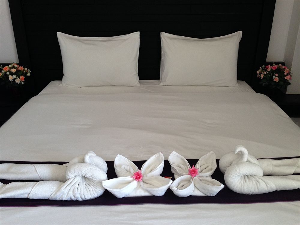 Cat Story Hotel Patong Exterior foto